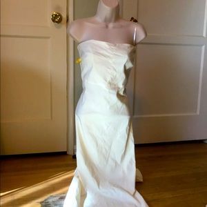 White retro inspired wiggle dress
